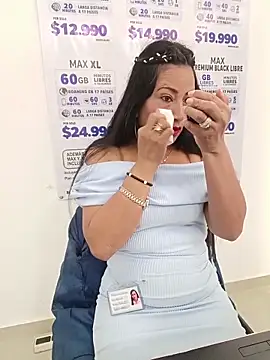 Snapshot of PAULA20- chatting on November 29, 2025, 12:19 pm PAULA20- online show from November 29, 2025, 12:19 pm