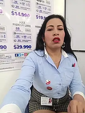 Snapshot of PAULA20- chatting on December 4, 2025, 12:36 pm PAULA20- online show from December 4, 2025, 12:36 pm