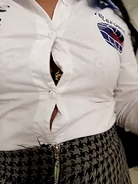 Snapshot of PAULA20- chatting on February 2, 2026, 6:39 pm PAULA20- online show from February 2, 2026, 6:39 pm