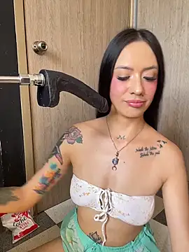 ValentinaBianchi online show from February 19, 2026, 7:43 pm