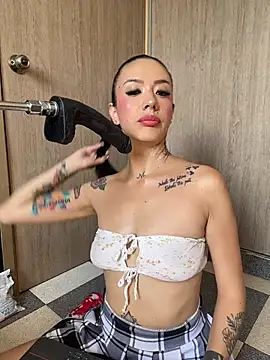 ValentinaBianchi online show from February 25, 2026, 7:45 pm