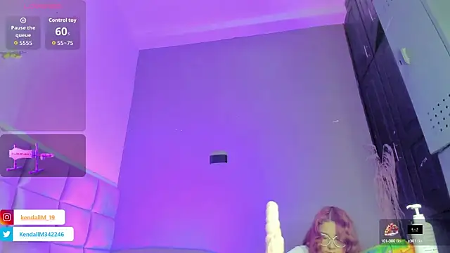 Snapshot of _Kendall_19 chatting on September 17, 2025, 7:59 pm  Kendall 19 online show from September 17, 2025, 7:59 pm