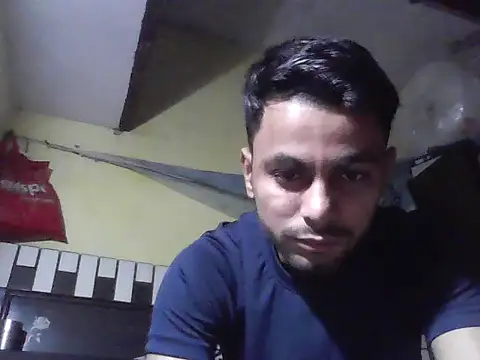 ursdreamperson online show from November 23, 2025, 5:29 am