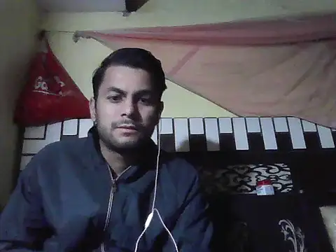 ursdreamperson online show from February 2, 2026, 2:43 am