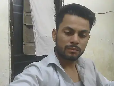 ursdreamperson online show from June 8, 2026, 1:09 am