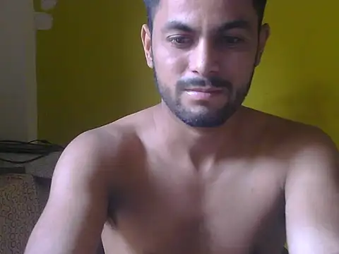 ursdreamperson online show from June 18, 2026, 1:39 am