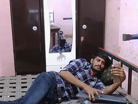 krishjaat43 online show from October 29, 2025, 3:58 pm