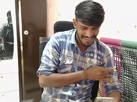 krishjaat43 online show from November 16, 2025, 8:31 am