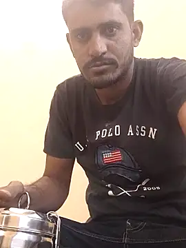 Snapshot of krishjaat43 chatting on February 18, 2026, 5:14 am krishjaat43 online show from February 18, 2026, 5:14 am