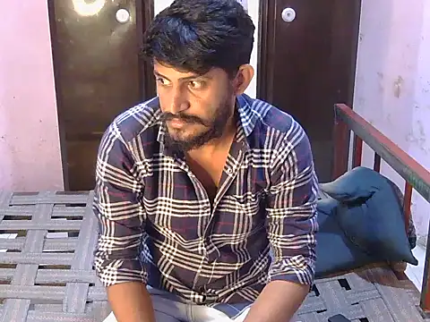 krishjaat43 online show from June 18, 2026, 2:21 pm