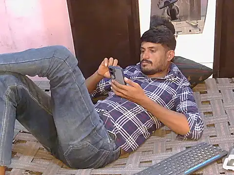Snapshot of krishjaat43 chatting on July 13, 2026, 7:44 am krishjaat43 online show from July 13, 2026, 7:44 am
