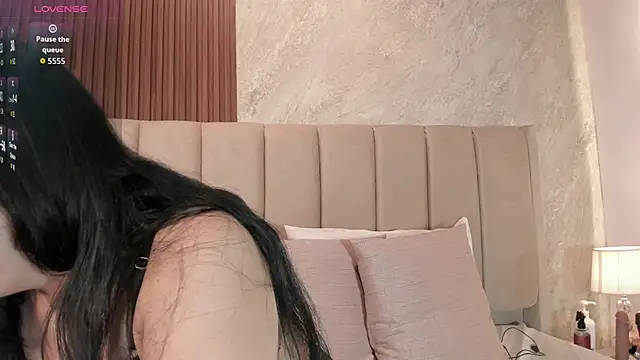  Cris Spicy  online show from March 12, 2026, 7:09 pm