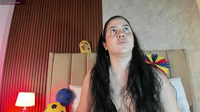 Cris Spicy  online show from July 3, 2026, 7:31 pm
