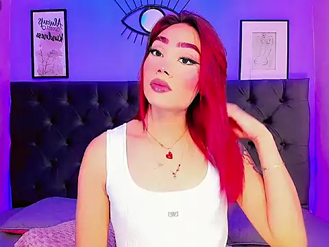 TifanyGabriela online show from February 5, 2026, 12:43 pm