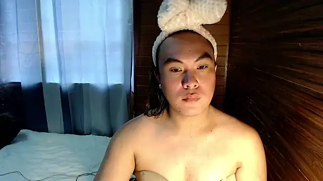 asianayumi online show from October 10, 2025, 1:26 am