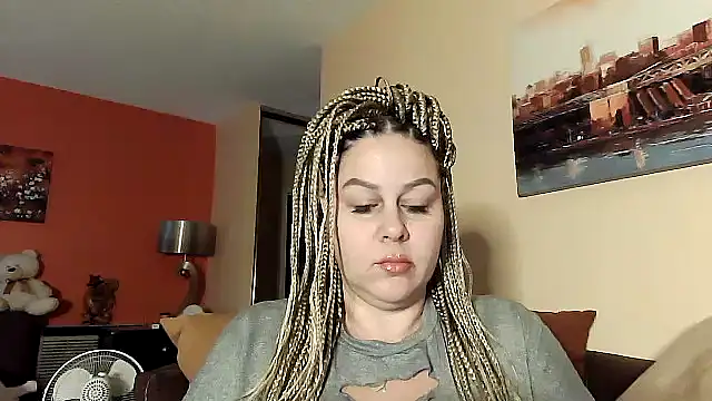 number1slut online show from December 3, 2024, 9:45 pm