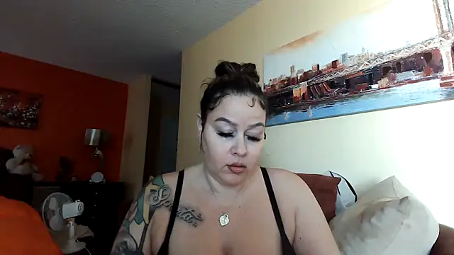 number1slut online show from March 6, 2025, 4:49 pm