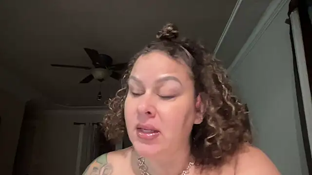 Snapshot of number1slut chatting on October 23, 2025, 11:42 am number1slut online show from October 23, 2025, 11:42 am