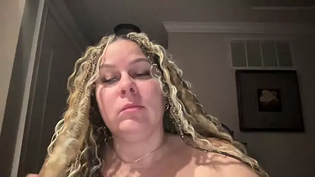 number1slut online show from March 21, 2026, 12:43 pm