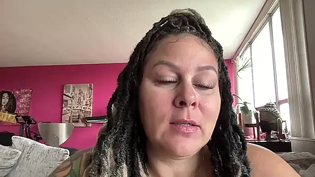 number1slut online show from May 12, 2026, 4:04 pm