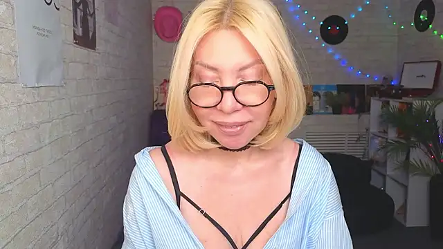 Wendy Waves online show from January 17, 2026, 11:48 am