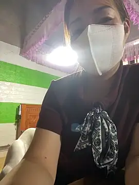 Snapshot of Old_girl chatting on October 27, 2025, 12:15 am Old girl online show from October 27, 2025, 12:15 am