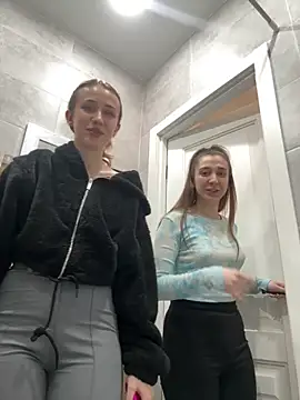 yourfavpsy  online show from April 27, 2026, 1:31 pm