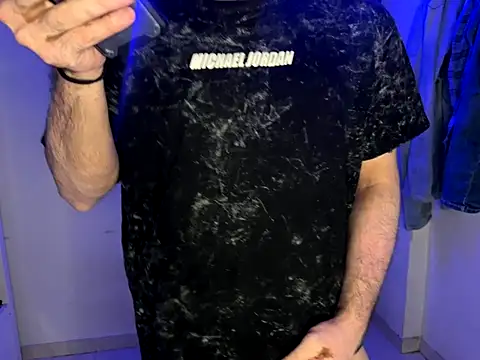 Snapshot of FitNhot_sam chatting on September 26, 2025, 6:50 am FitNhot sam online show from September 26, 2025, 6:50 am