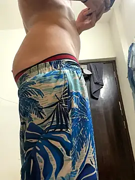 Snapshot of FitNhot_sam chatting on September 30, 2025, 4:56 pm FitNhot sam online show from September 30, 2025, 4:56 pm