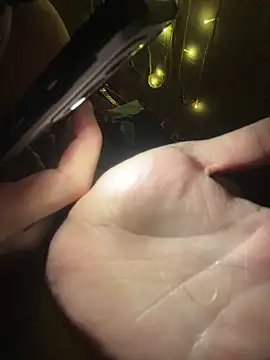 Snapshot of FitNhot_sam chatting on October 27, 2025, 9:19 pm FitNhot sam online show from October 27, 2025, 9:19 pm