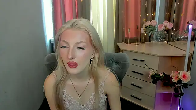 Sarrah blush online show from September 9, 2025, 8:25 am