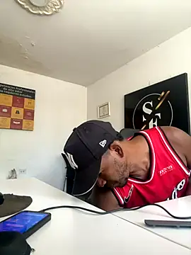 Snapshot of AndyCalifornia1 chatting on September 26, 2025, 3:05 pm AndyCalifornia1 online show from September 26, 2025, 3:05 pm