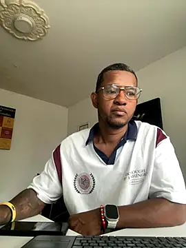 Snapshot of AndyCalifornia1 chatting on October 11, 2025, 12:58 pm AndyCalifornia1 online show from October 11, 2025, 12:58 pm
