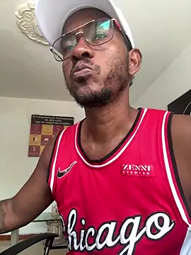 Snapshot of AndyCalifornia1 chatting on February 7, 2026, 4:11 pm AndyCalifornia1 online show from February 7, 2026, 4:11 pm