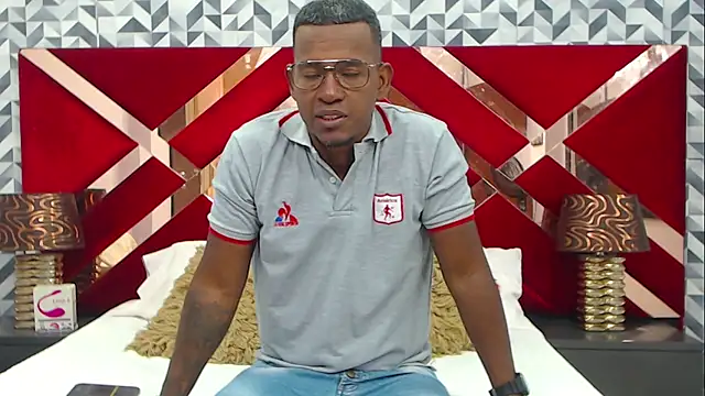 Snapshot of AndyCalifornia1 chatting on March 20, 2026, 1:27 pm AndyCalifornia1 online show from March 20, 2026, 1:27 pm