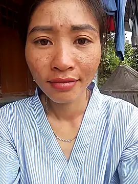 Phuongphuongg online show from October 8, 2025, 3:04 am