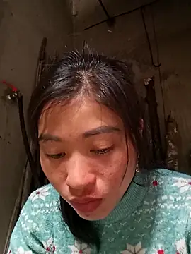 Phuongphuongg online show from December 18, 2025, 6:08 am