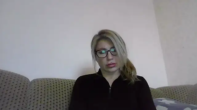 fox red lady7 online show from February 10, 2026, 2:43 pm