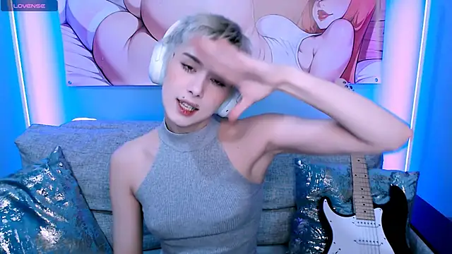 SophieAsh online show from November 23, 2025, 3:01 pm