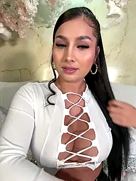 jesse veraa  online show from December 19, 2025, 11:23 pm