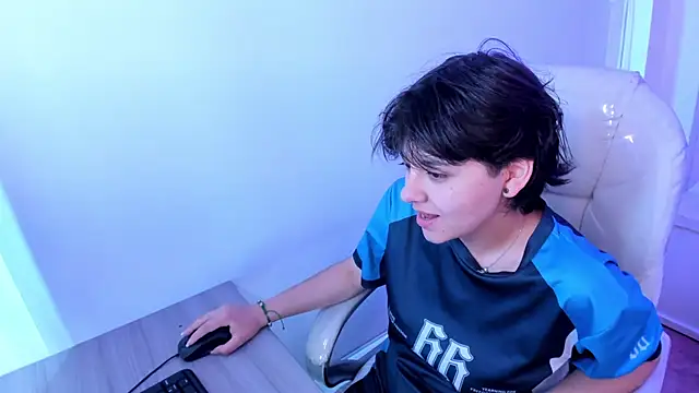 Snapshot of Nathaly_ds chatting on February 8, 2026, 4:43 pm Nathaly ds online show from February 8, 2026, 4:43 pm