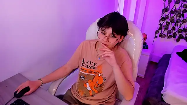 Snapshot of Nathaly_ds chatting on February 9, 2026, 7:18 pm Nathaly ds online show from February 9, 2026, 7:18 pm