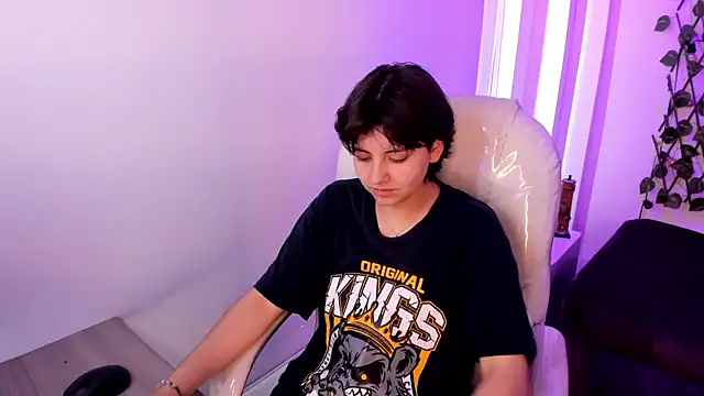 Snapshot of Nathaly_ds chatting on February 18, 2026, 7:32 pm Nathaly ds online show from February 18, 2026, 7:32 pm