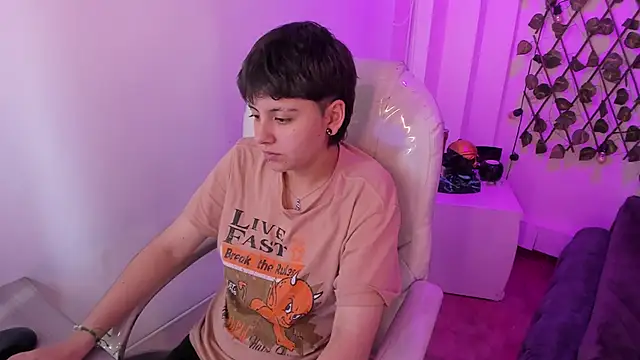 Snapshot of Nathaly_ds chatting on March 3, 2026, 8:04 pm Nathaly ds online show from March 3, 2026, 8:04 pm