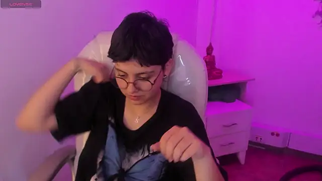 Snapshot of Nathaly_ds chatting on March 21, 2026, 8:19 am Nathaly ds online show from March 21, 2026, 8:19 am