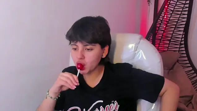 Nathaly ds online show from April 24, 2026, 4:42 pm