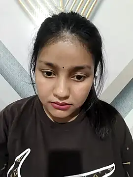 Dipali143143 online show from April 23, 2026, 5:04 pm