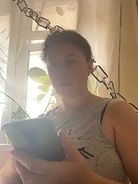 Snapshot of Kiravix chatting on September 29, 2025, 7:13 am Kiravix online show from September 29, 2025, 7:13 am