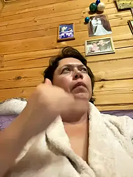 Snapshot of Kiravix chatting on October 11, 2025, 5:33 pm Kiravix online show from October 11, 2025, 5:33 pm