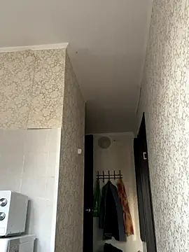 Snapshot of Kiravix chatting on October 15, 2025, 4:01 am Kiravix online show from October 15, 2025, 4:01 am